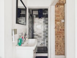 En-Suite- click for photo gallery